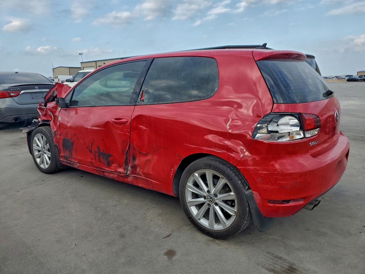 2012 VOLKSWAGEN GOLF photo 4