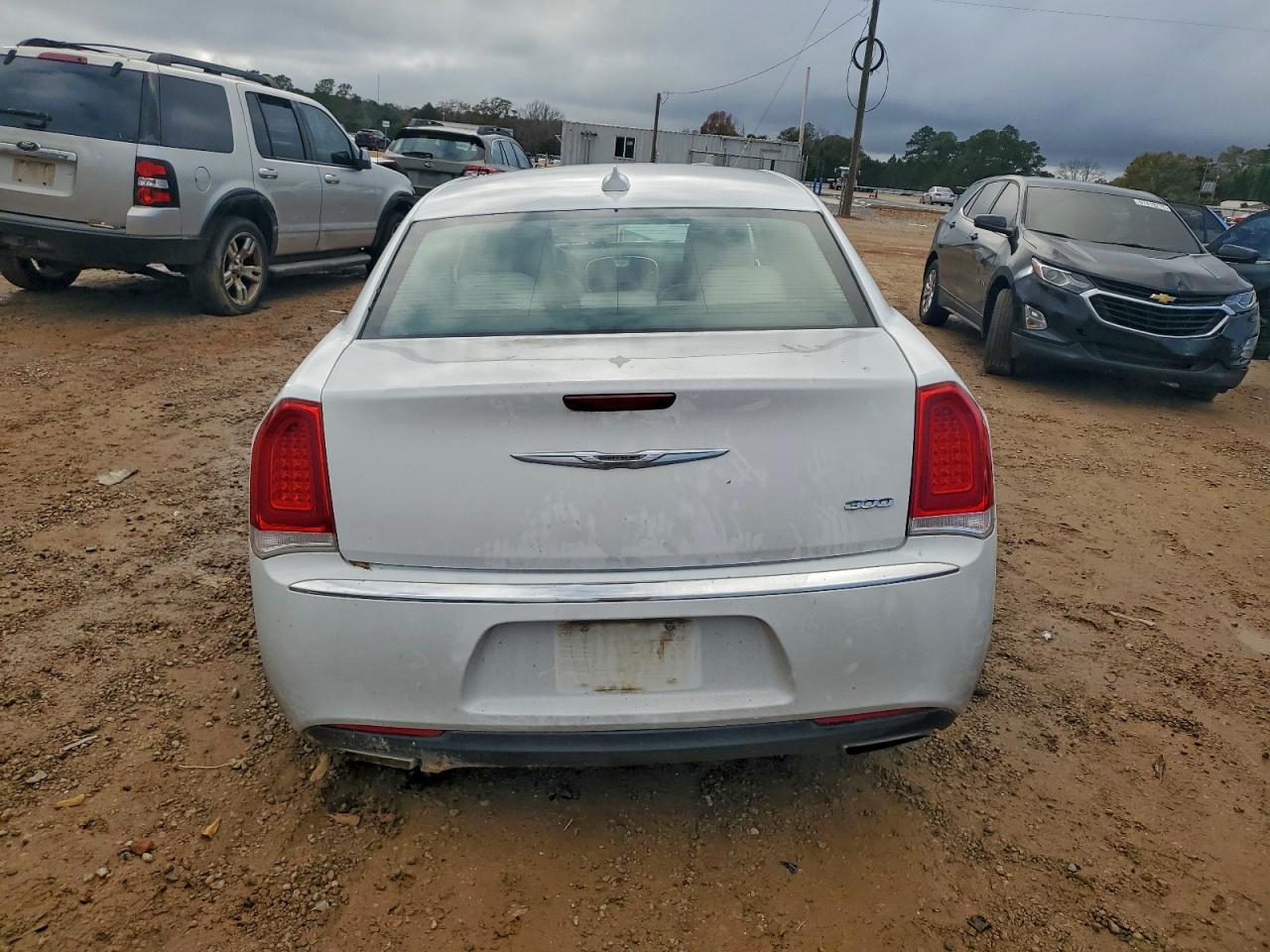 2018 CHRYSLER 300 LIMITED photo 11