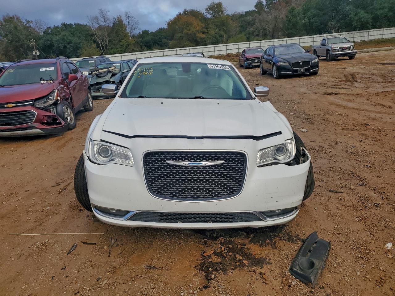 2018 CHRYSLER 300 LIMITED photo 9
