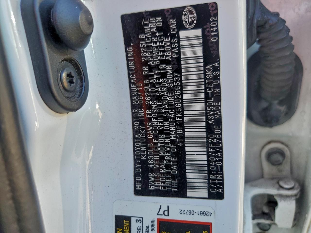 2016 TOYOTA CAMRY LE photo 34