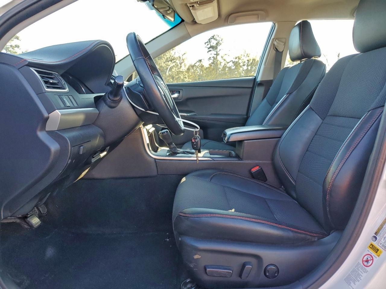 2016 TOYOTA CAMRY LE photo 19