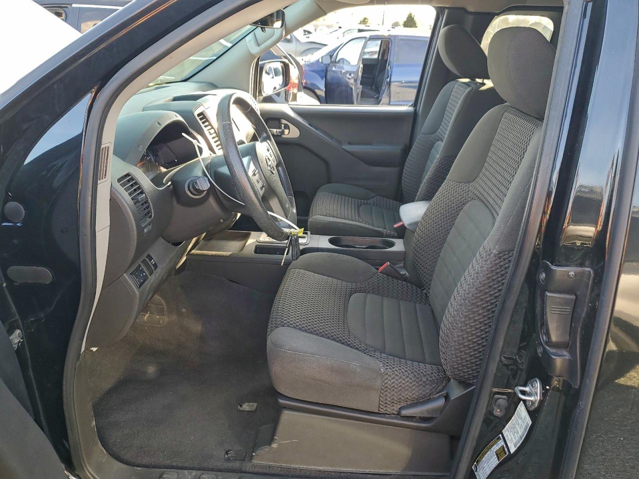 2019 NISSAN FRONTIER S photo 7