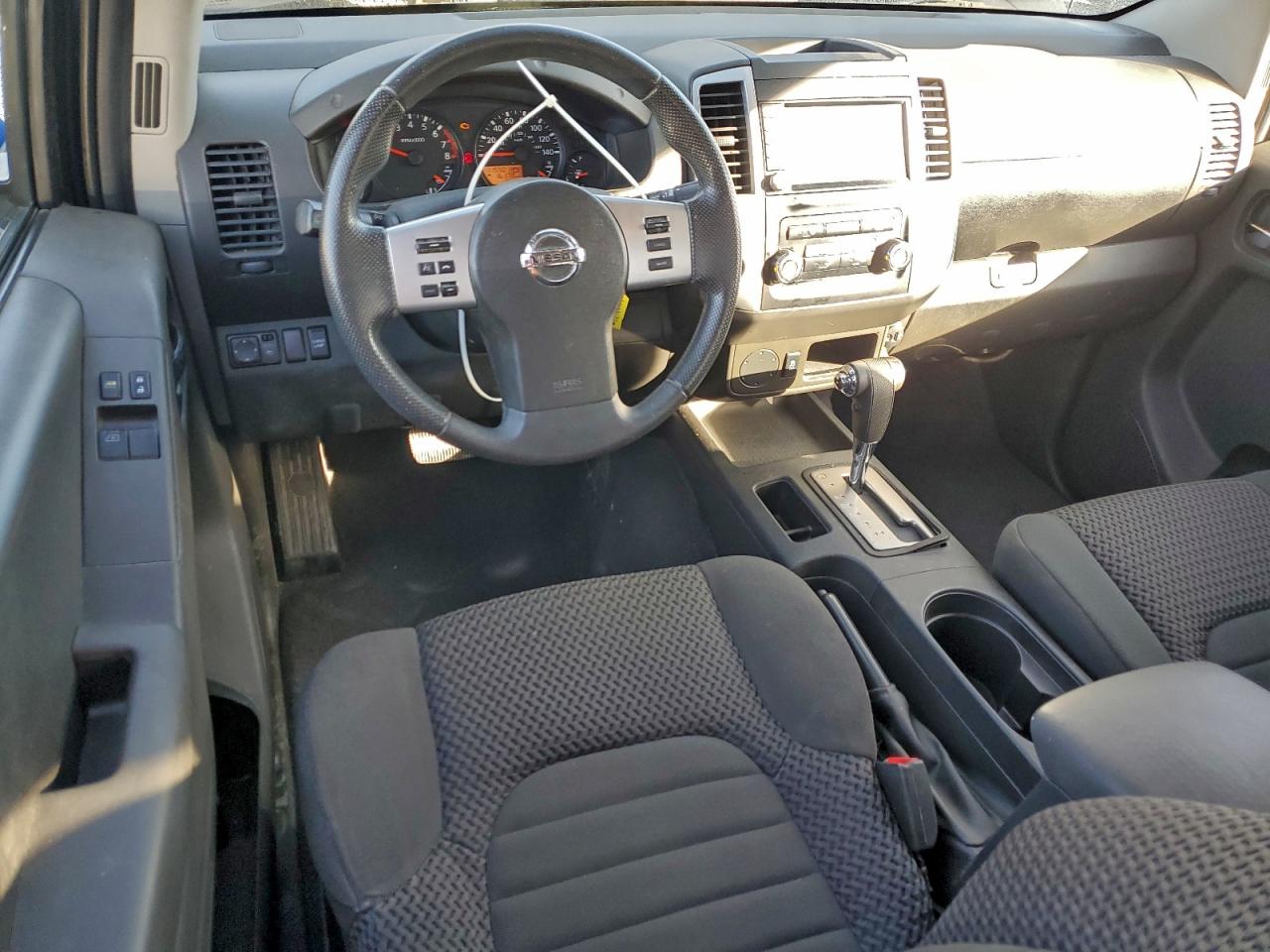 2019 NISSAN FRONTIER S photo 8