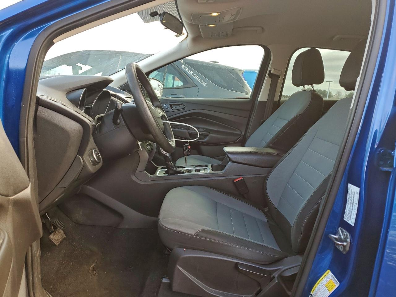 2017 FORD ESCAPE S photo 19