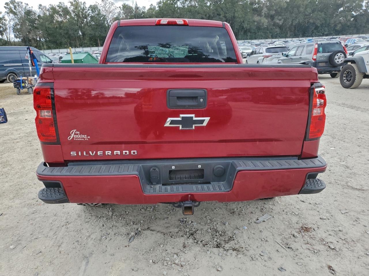 2018 CHEVROLET SILVERADO K1500 LT photo 6