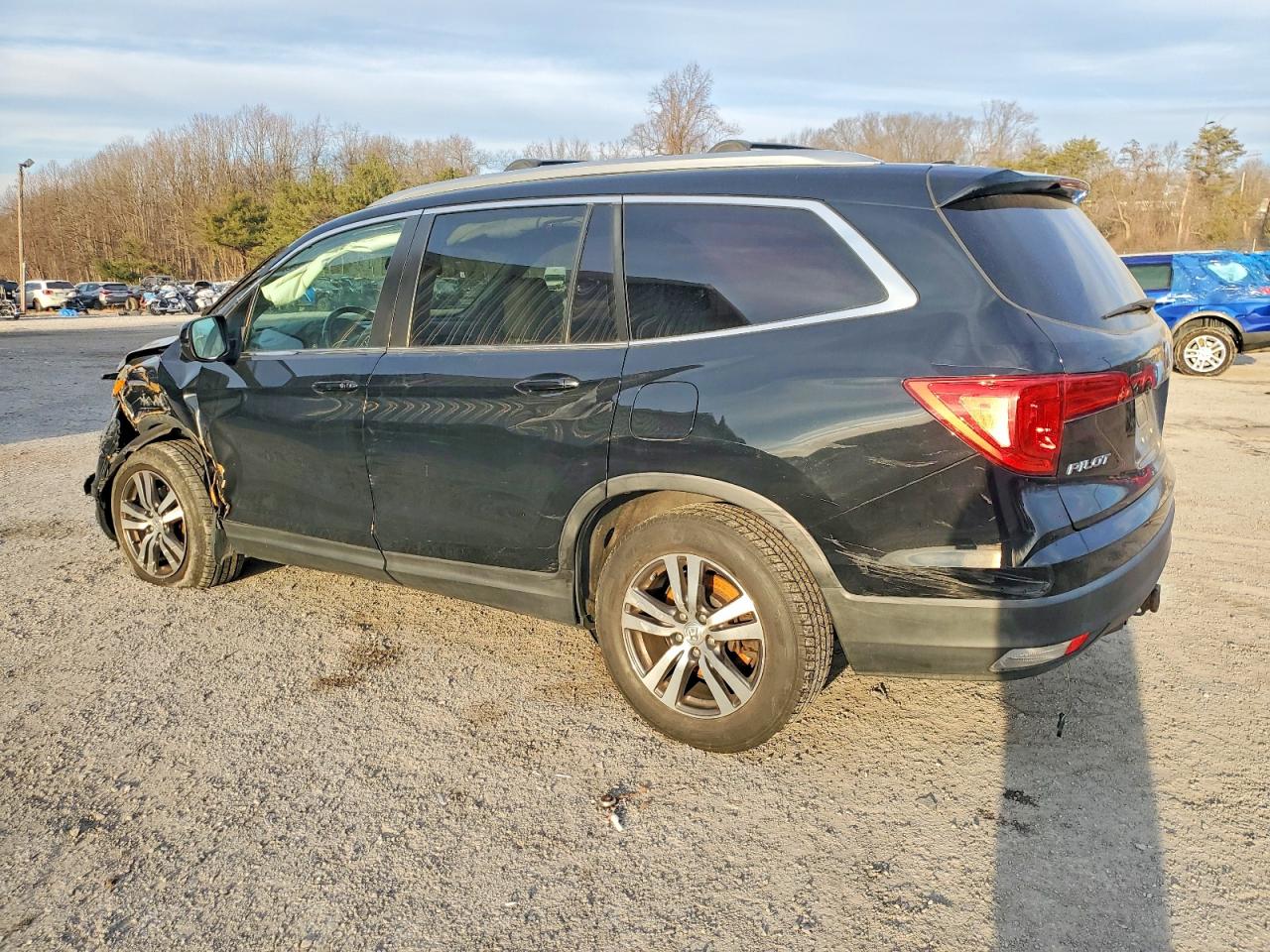 2016 HONDA PILOT EXL photo 2