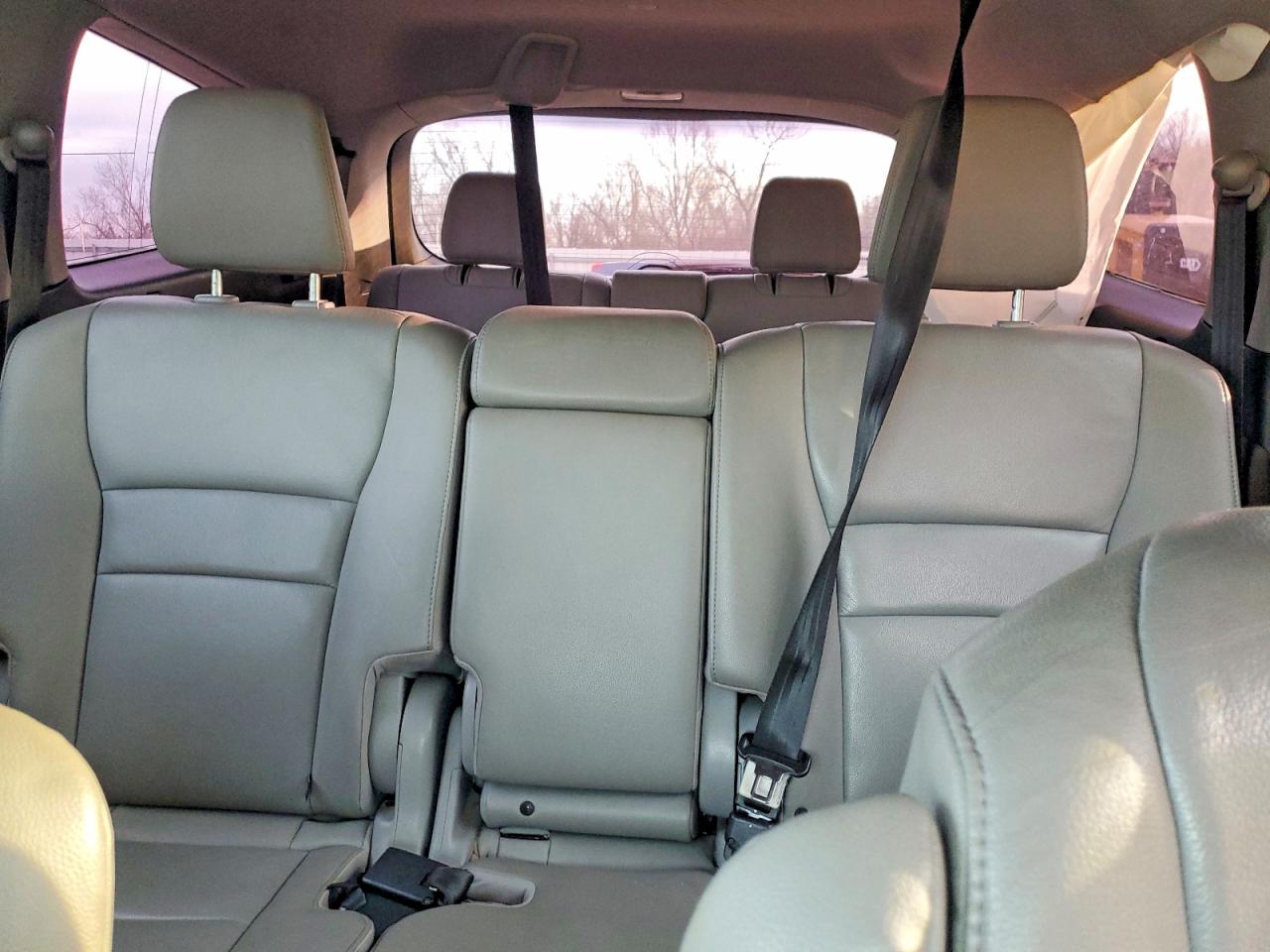 2016 HONDA PILOT EXL photo 10