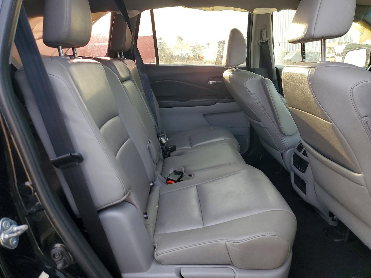 2016 HONDA PILOT EXL photo 11