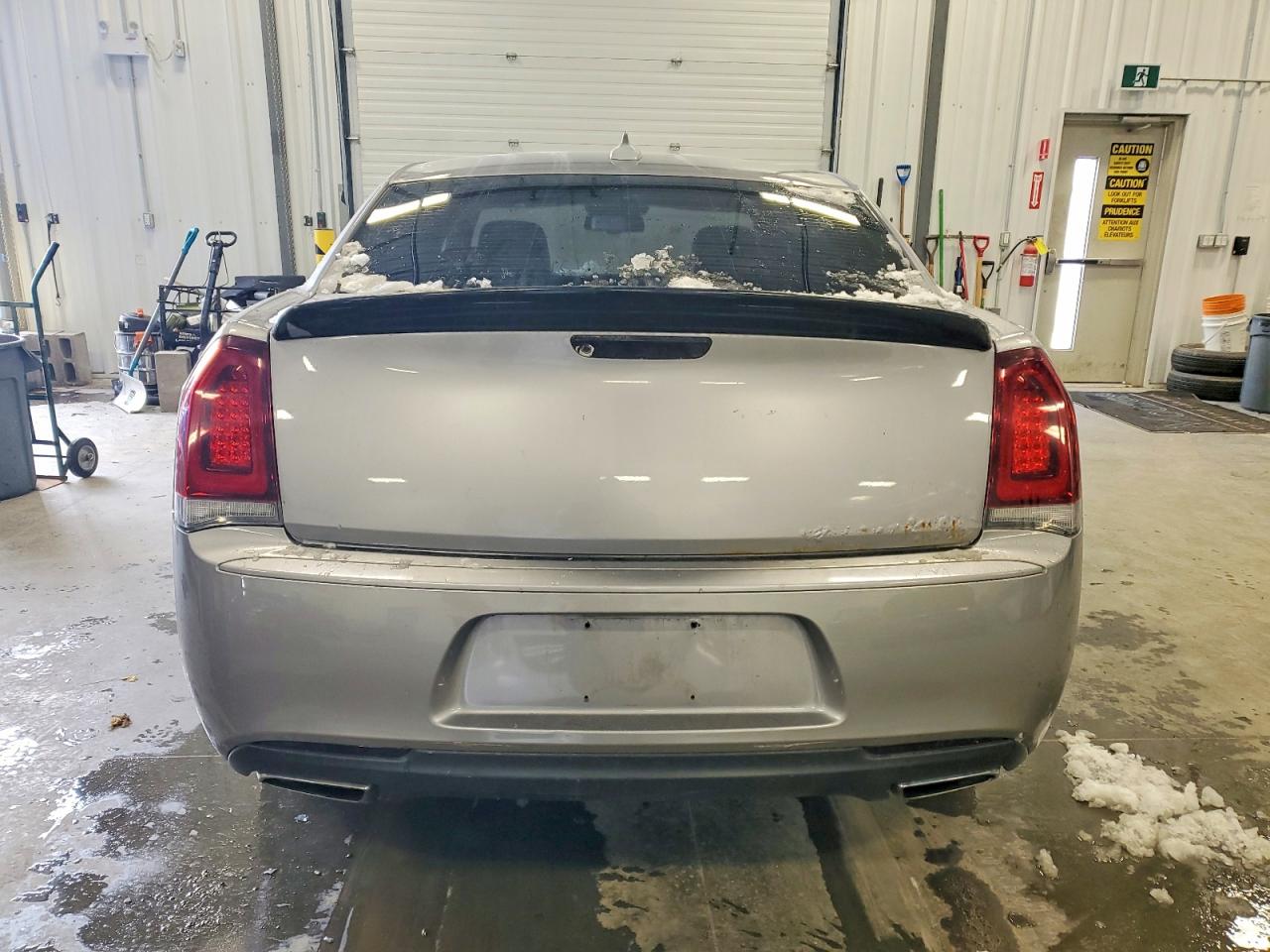 2018 CHRYSLER 300 S photo 6