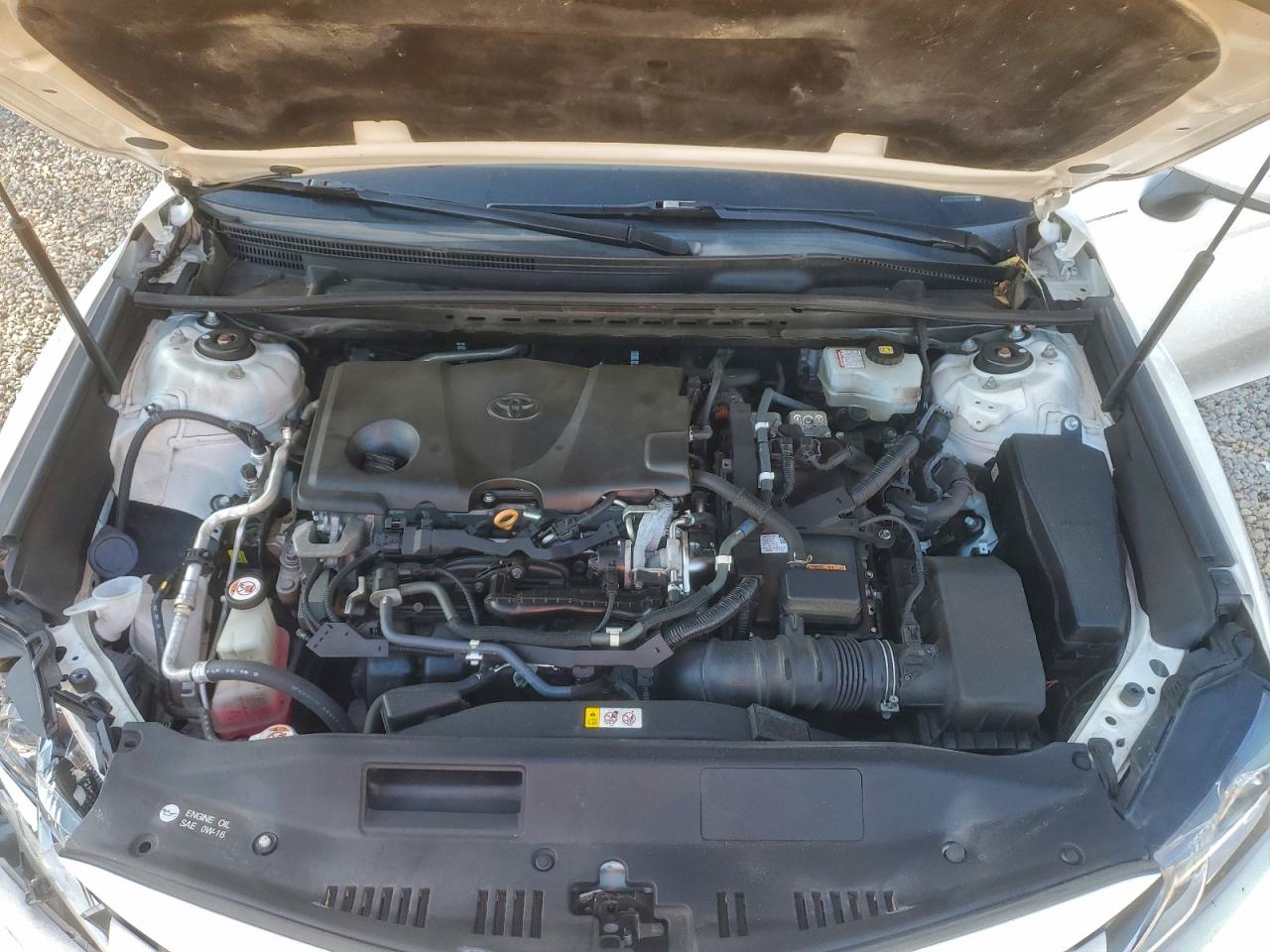 2019 TOYOTA CAMRY LE photo 21