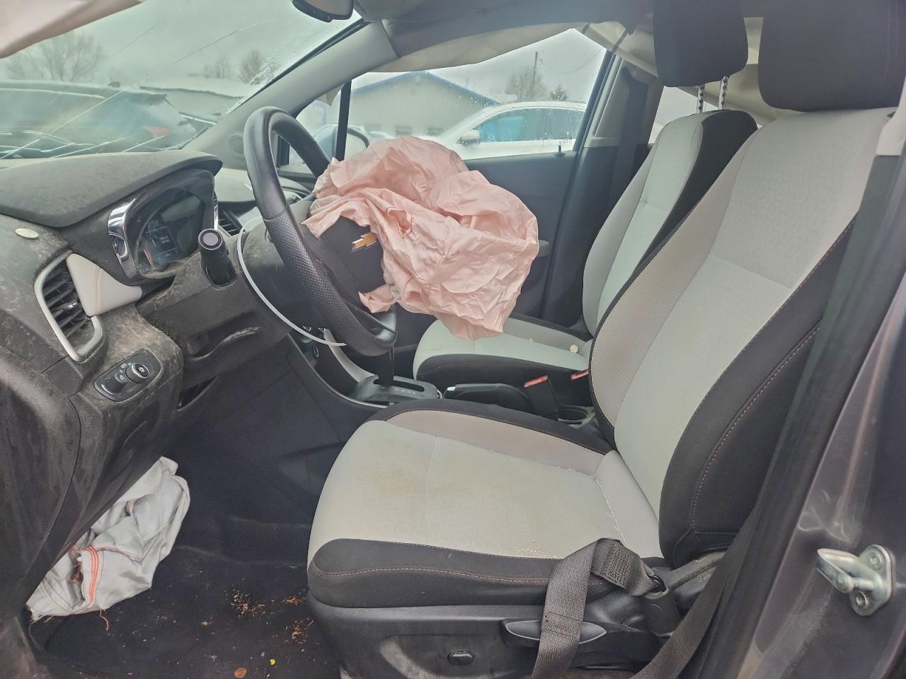 2020 CHEVROLET TRAX LS photo 13
