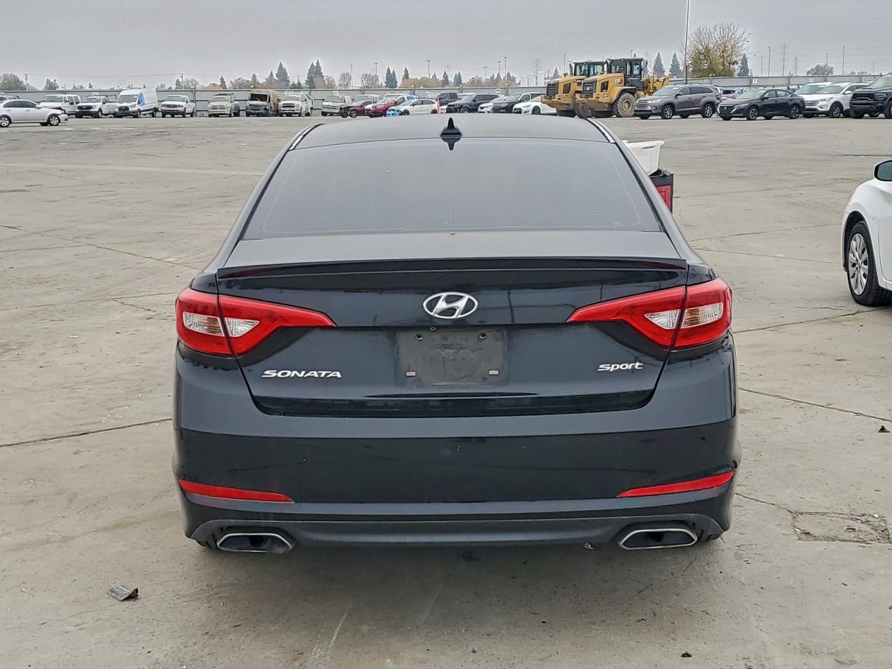 2015 HYUNDAI SONATA SPORT photo 6