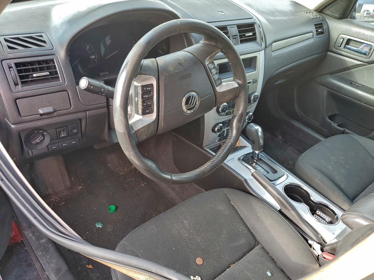 2010 MERCURY MILAN photo 8