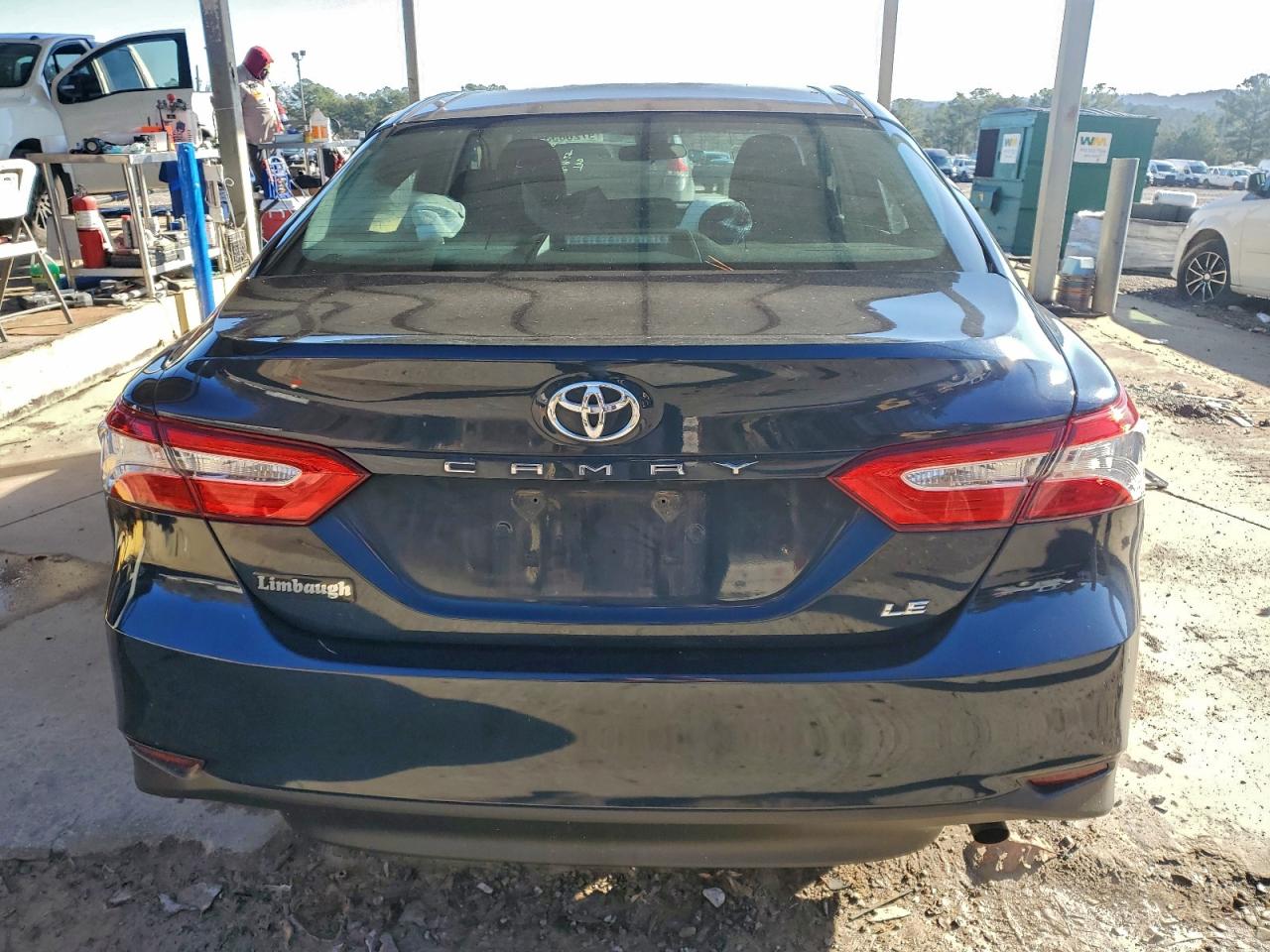 2018 TOYOTA CAMRY L photo 6