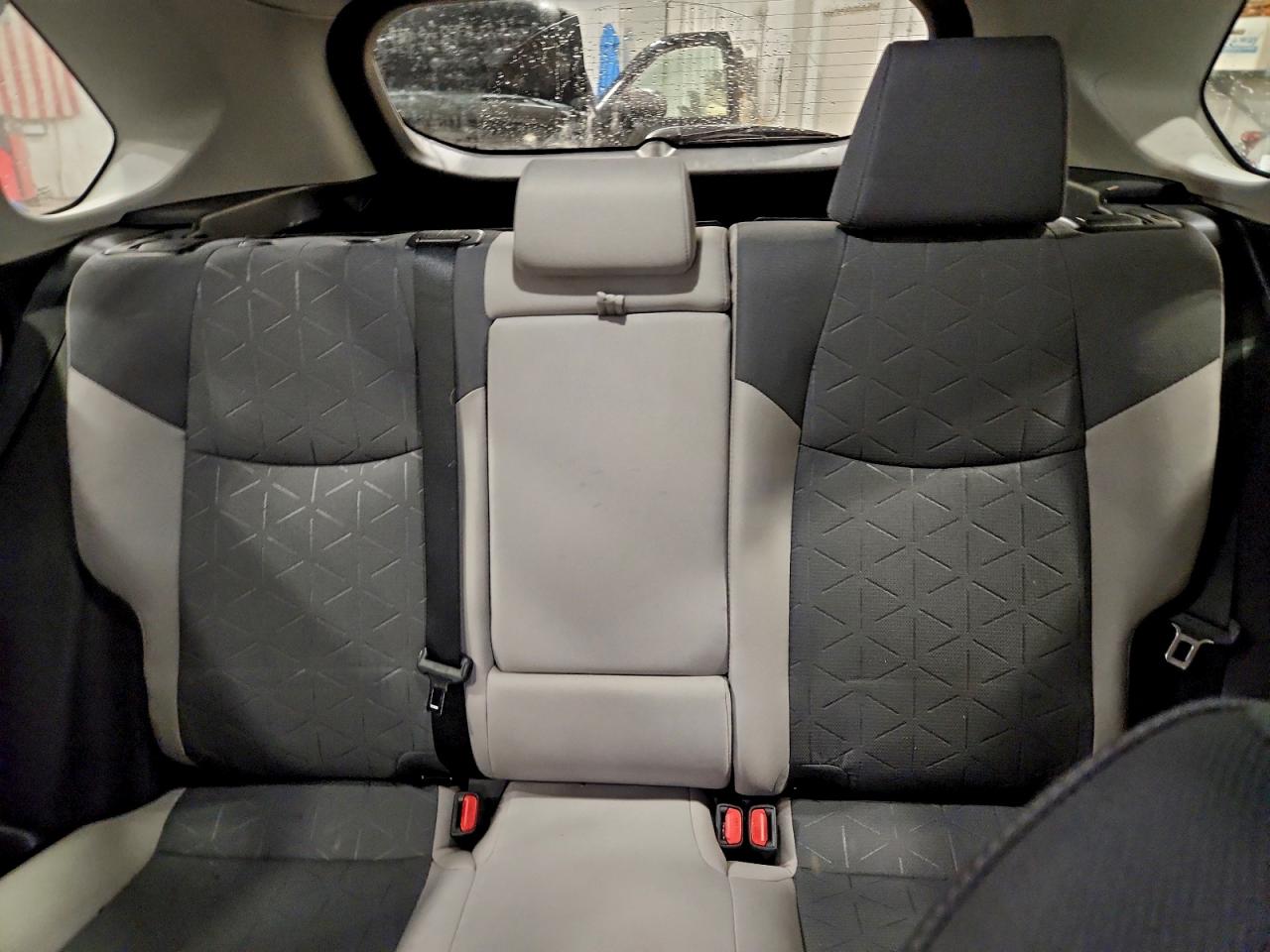 2024 TOYOTA RAV4 XLE photo 10
