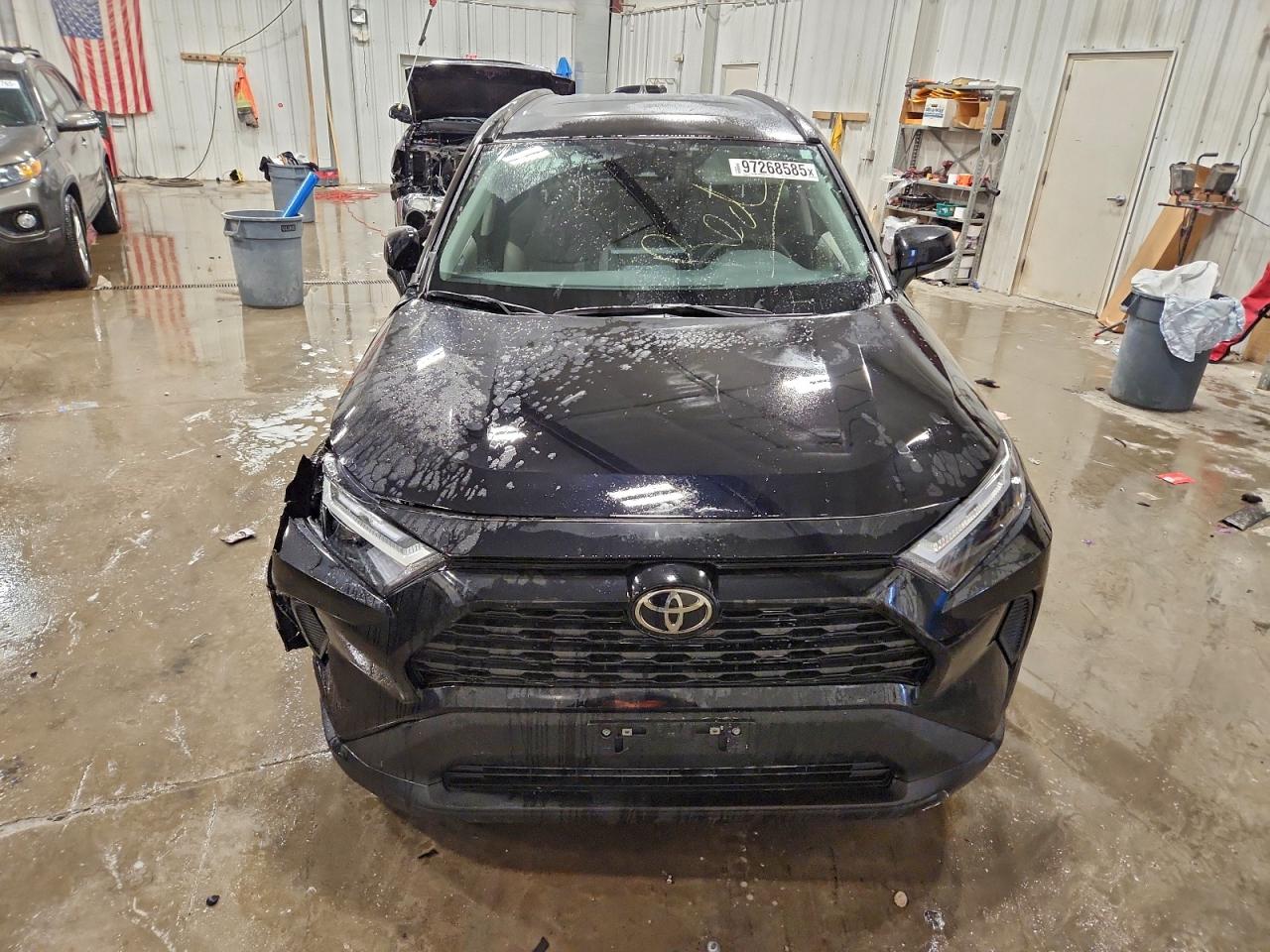 2024 TOYOTA RAV4 XLE photo 5