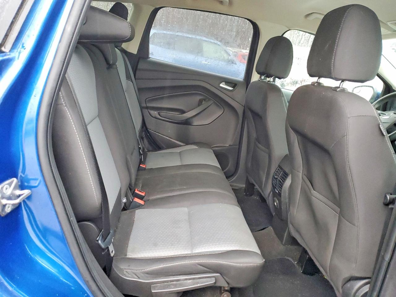 2017 FORD ESCAPE SE photo 11