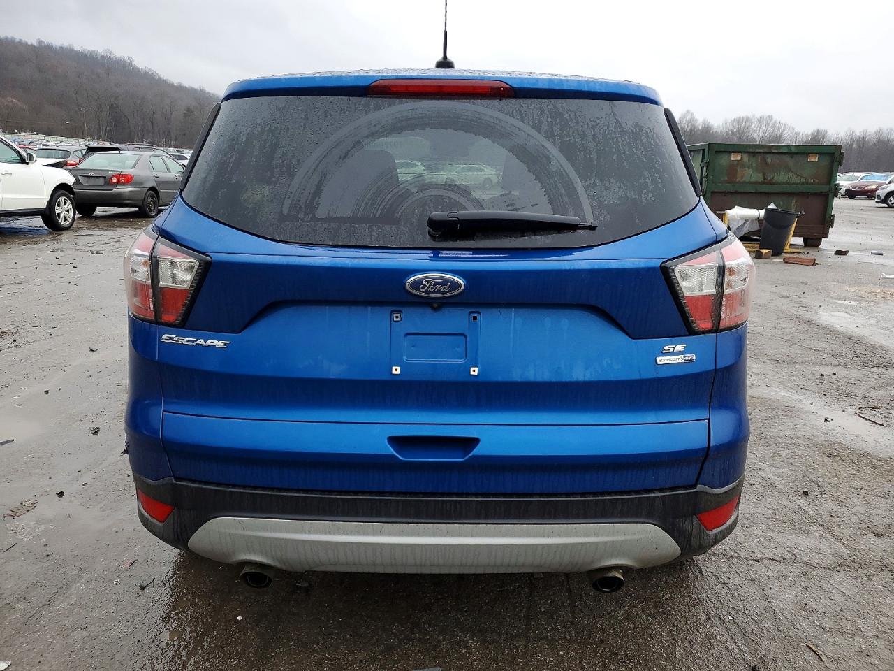 2017 FORD ESCAPE SE photo 6