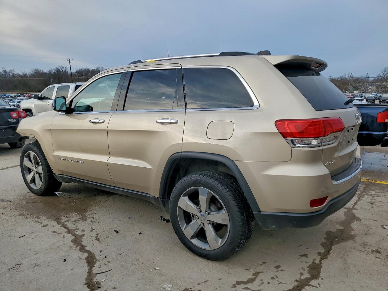 2015 JEEP GRAND CHEROKEE LIMITED photo 4
