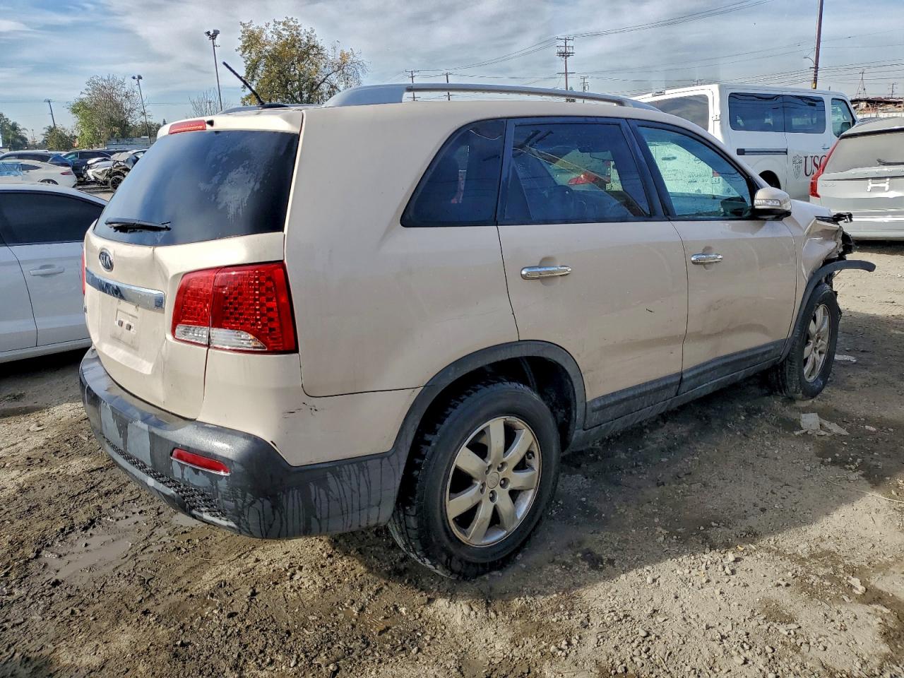 2011 KIA SORENTO BASE photo 5
