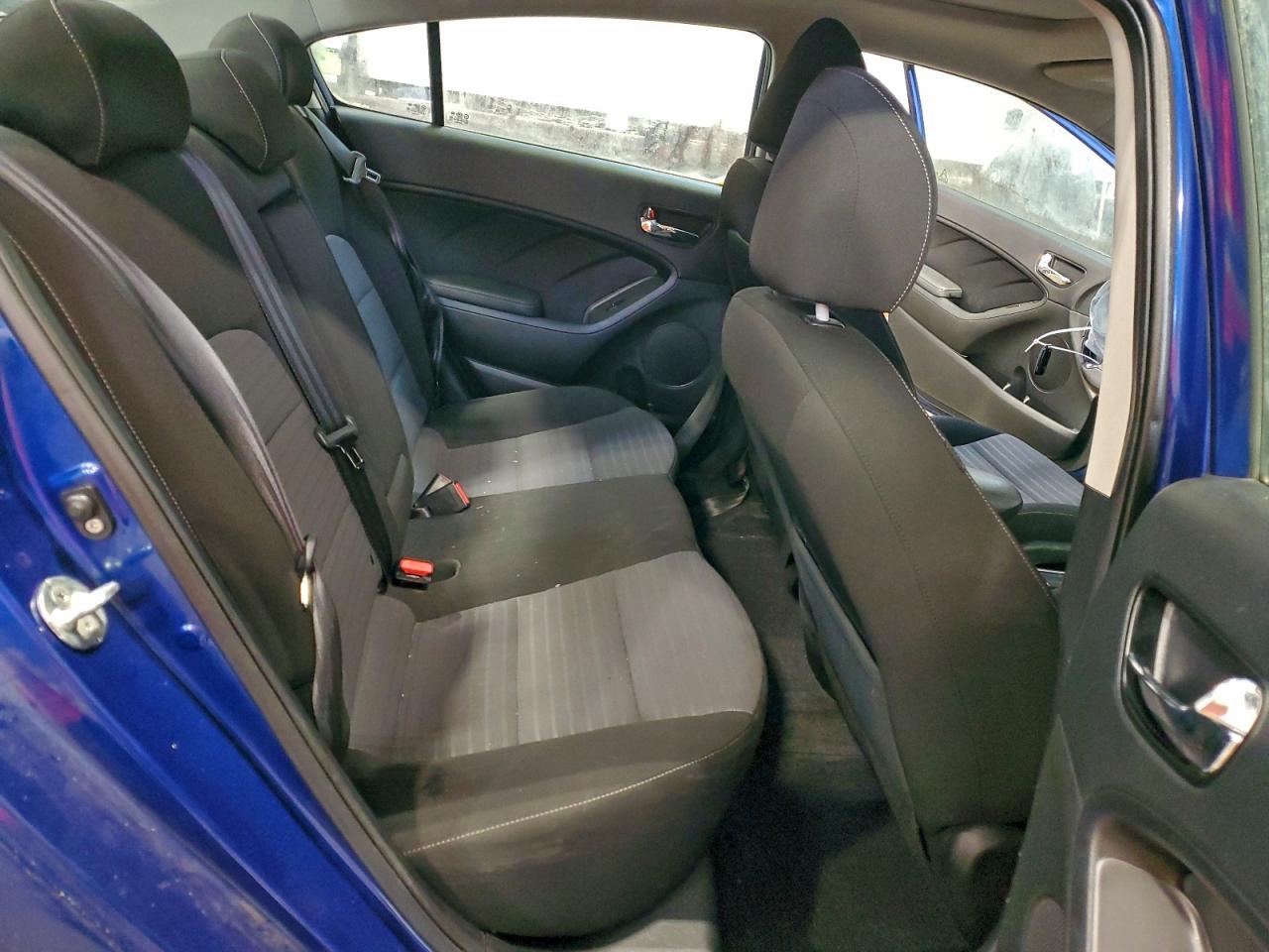 2017 KIA FORTE EX photo 28