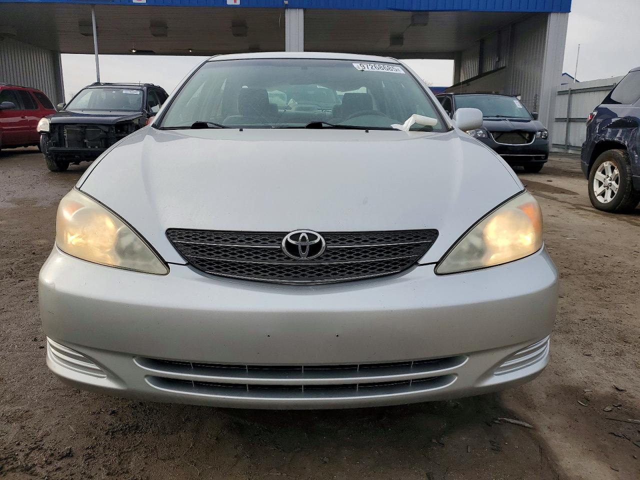 2002 TOYOTA CAMRY LE photo 13