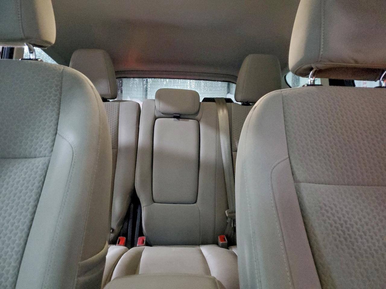 2017 FORD ESCAPE SE photo 19