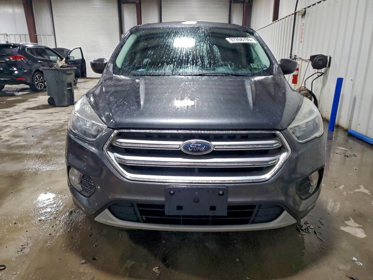 2017 FORD ESCAPE SE photo 9