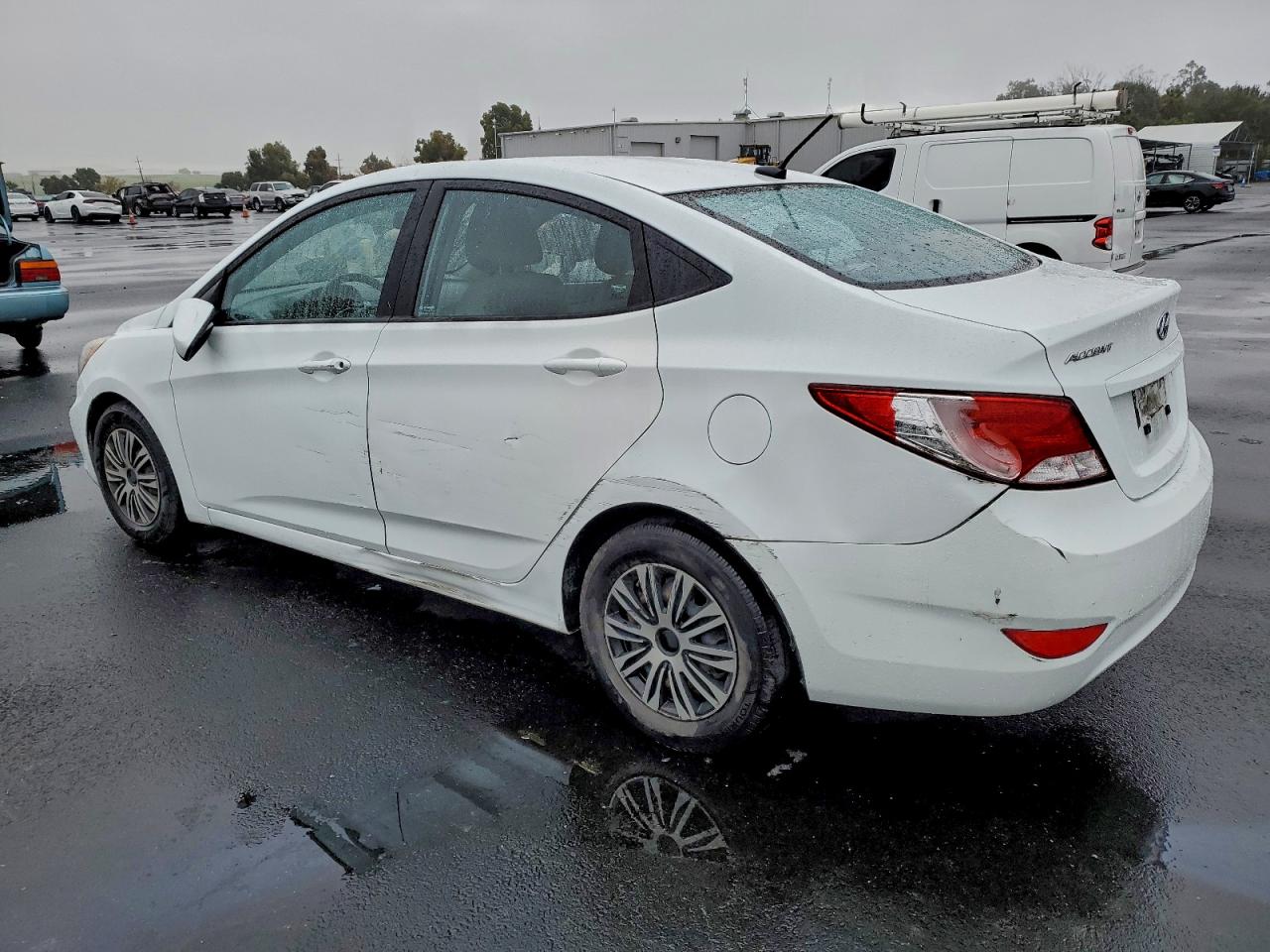 2015 HYUNDAI ACCENT GLS photo 4