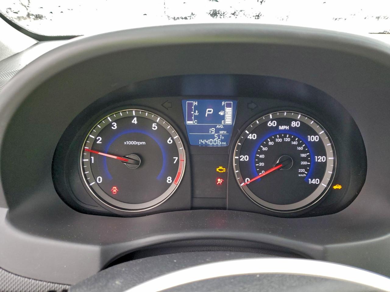 2015 HYUNDAI ACCENT GLS photo 25