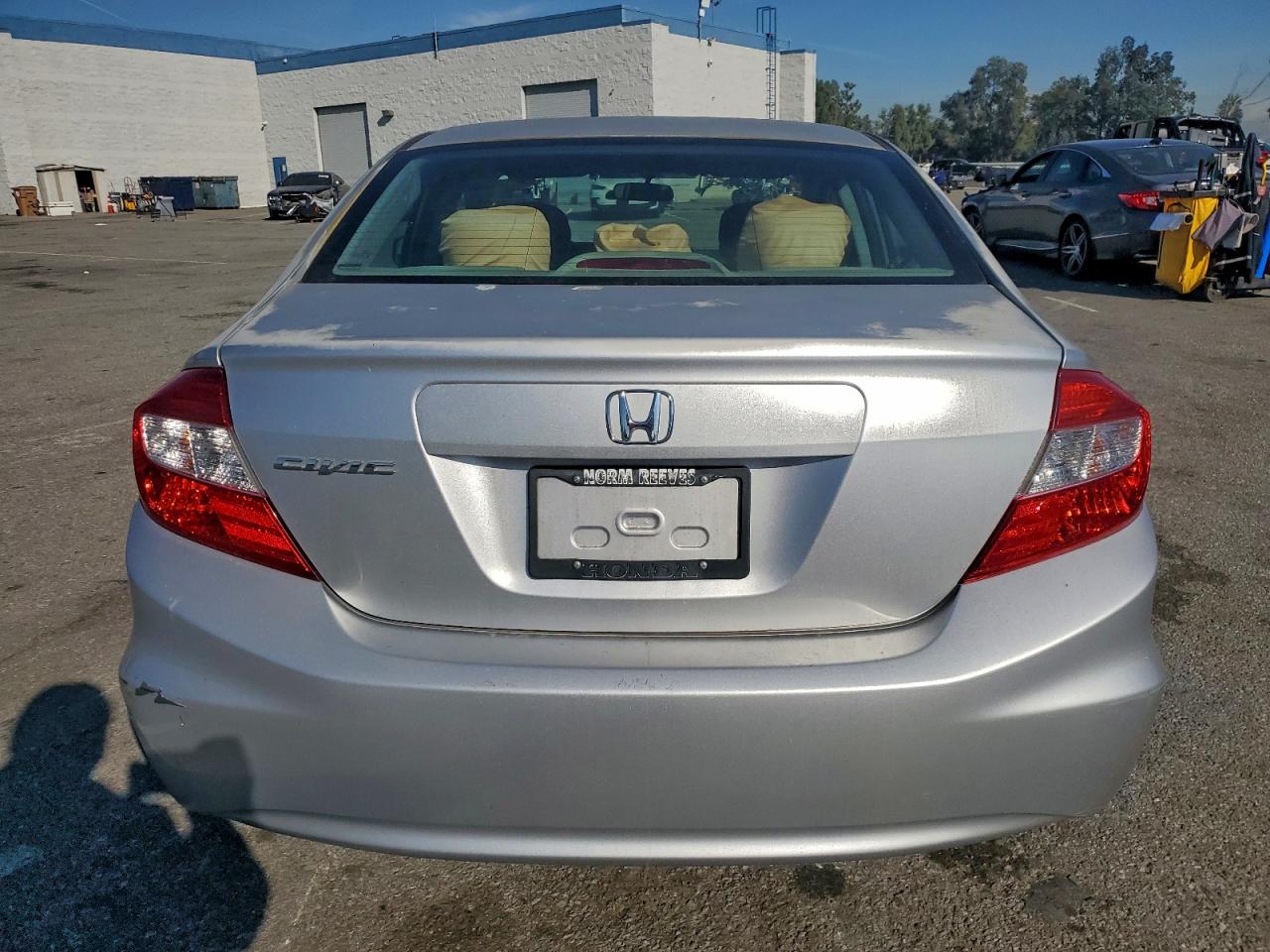 2012 HONDA CIVIC LX photo 16