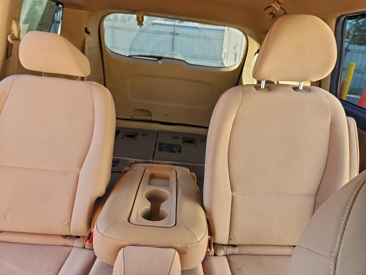 2016 KIA SEDONA LX photo 10