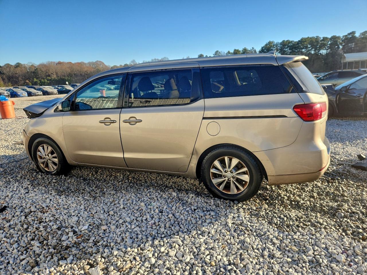 2016 KIA SEDONA LX photo 2