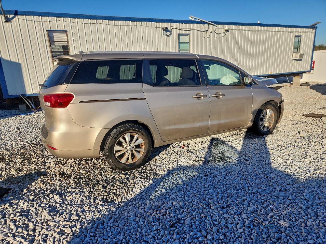 2016 KIA SEDONA LX photo 3