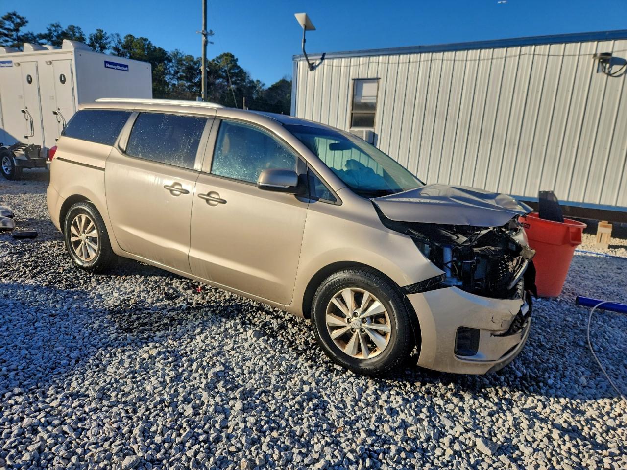 2016 KIA SEDONA LX photo 4
