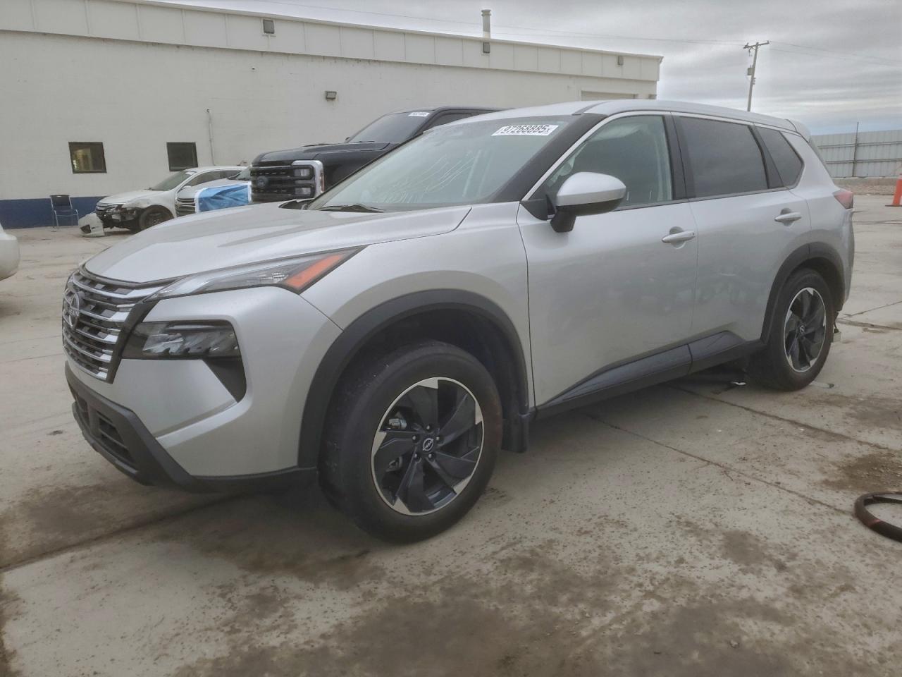 2024 NISSAN ROGUE