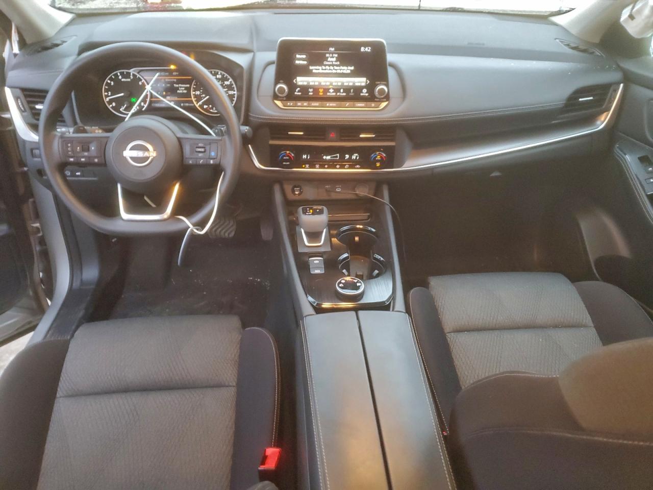 2024 NISSAN ROGUE SV photo 8