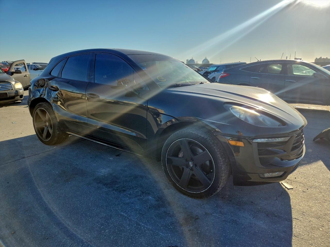 2015 PORSCHE MACAN S photo 4