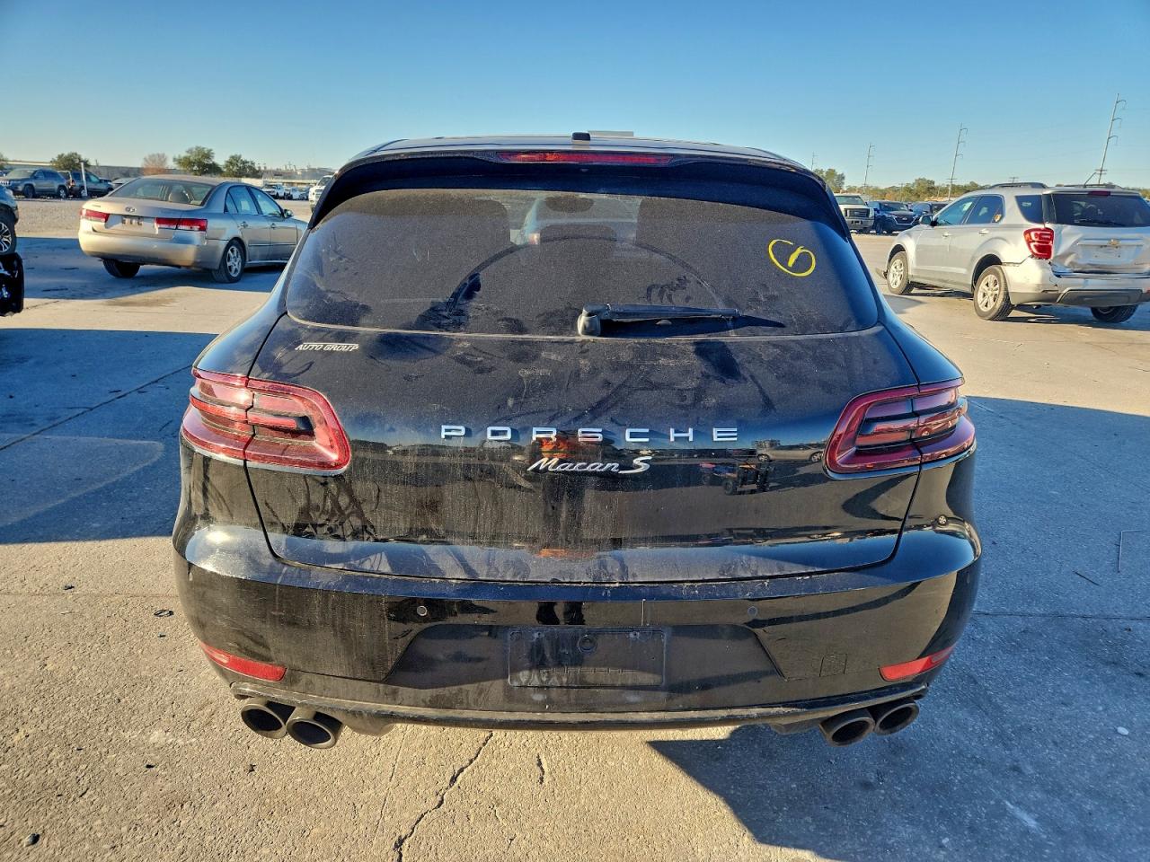 2015 PORSCHE MACAN S photo 6