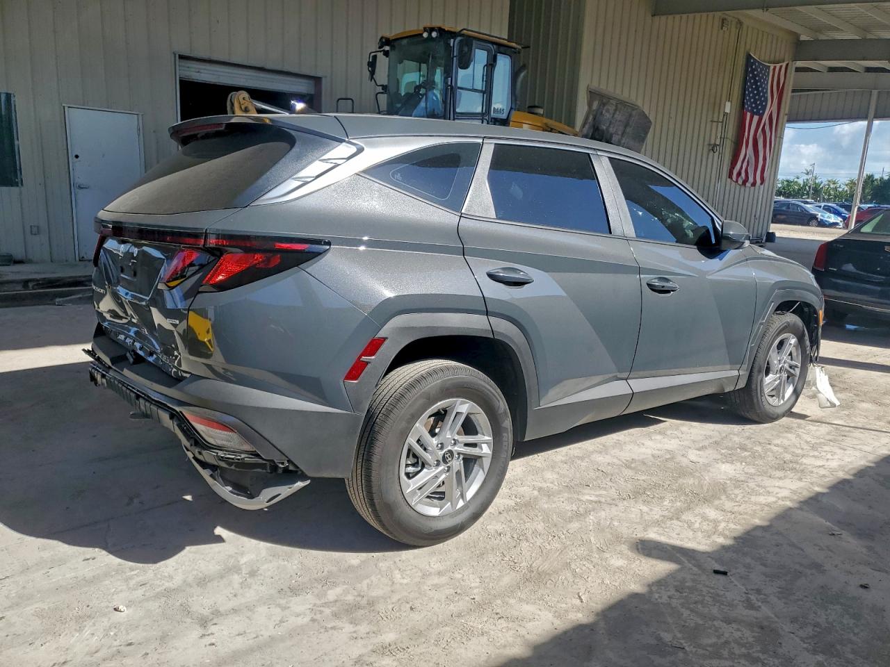 2025 HYUNDAI TUCSON SE photo 3