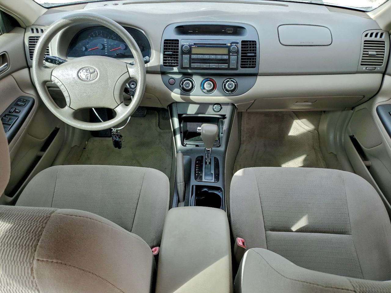 2005 TOYOTA CAMRY LE photo 15