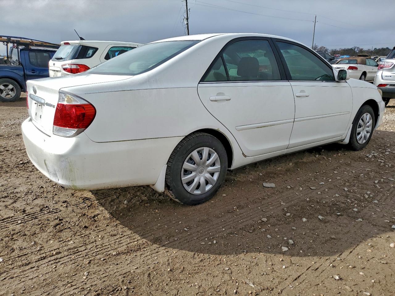 2005 TOYOTA CAMRY LE photo 5