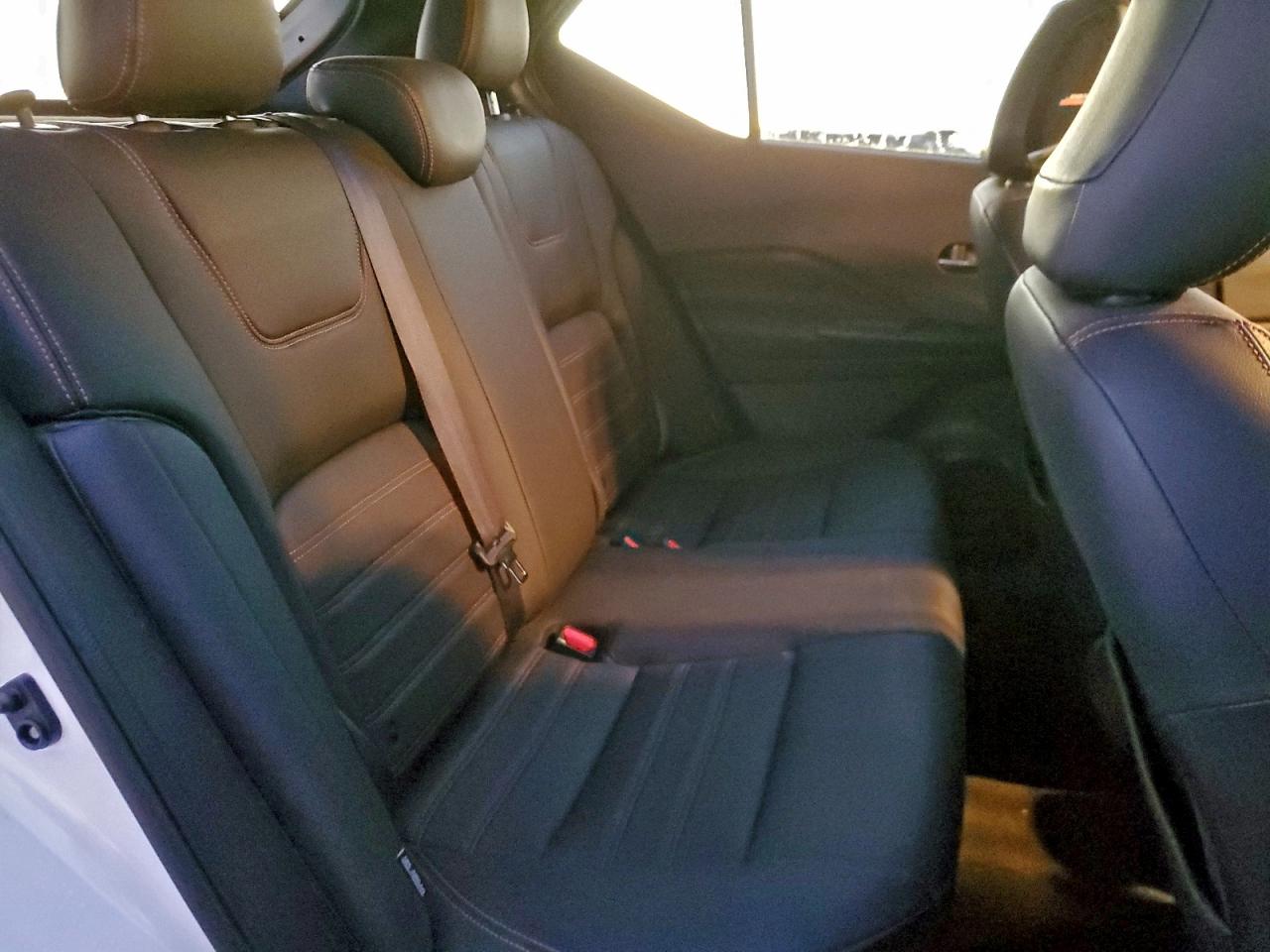 2020 NISSAN KICKS SR photo 21