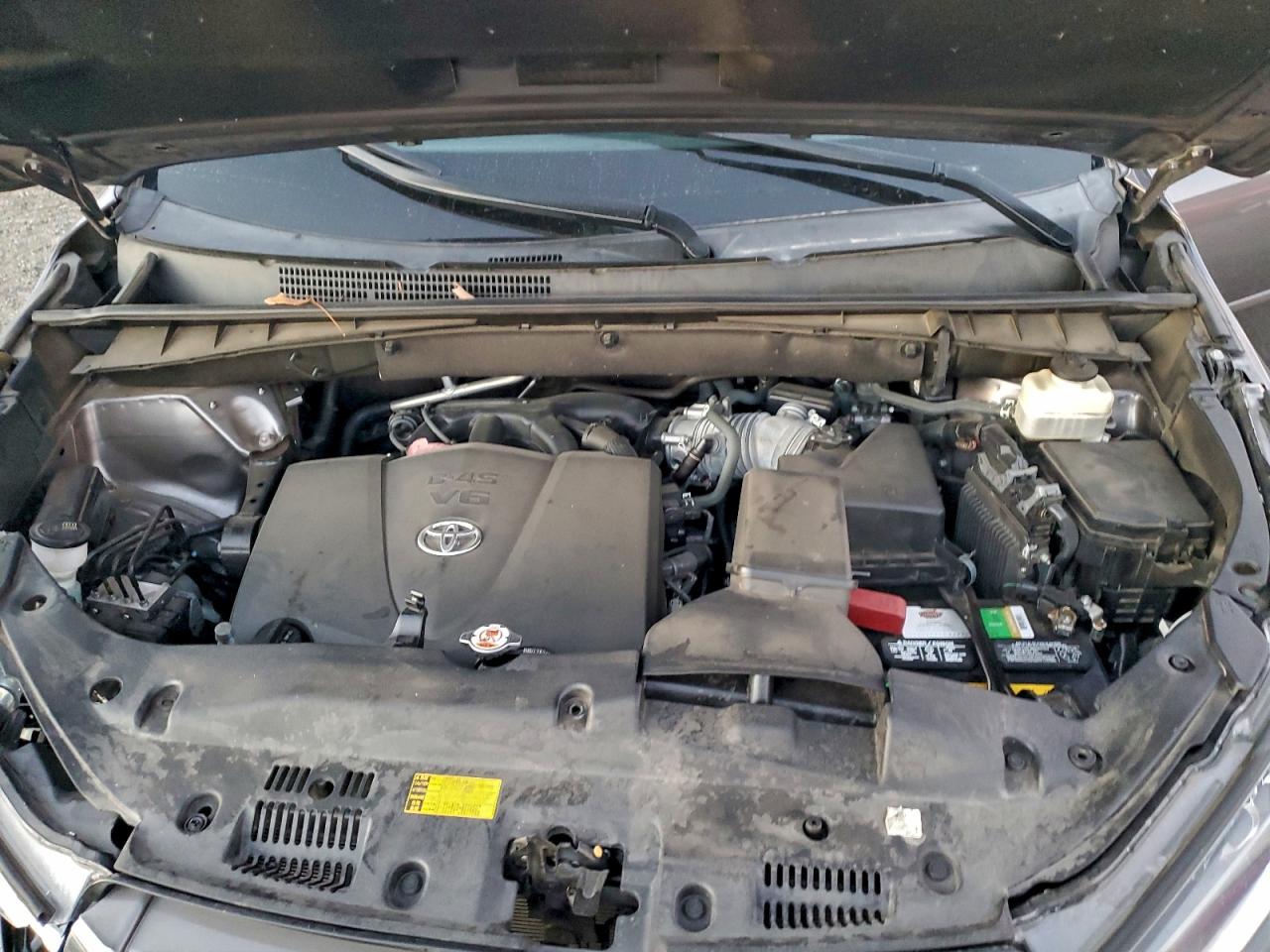 2018 TOYOTA HIGHLANDER LIMITED photo 23