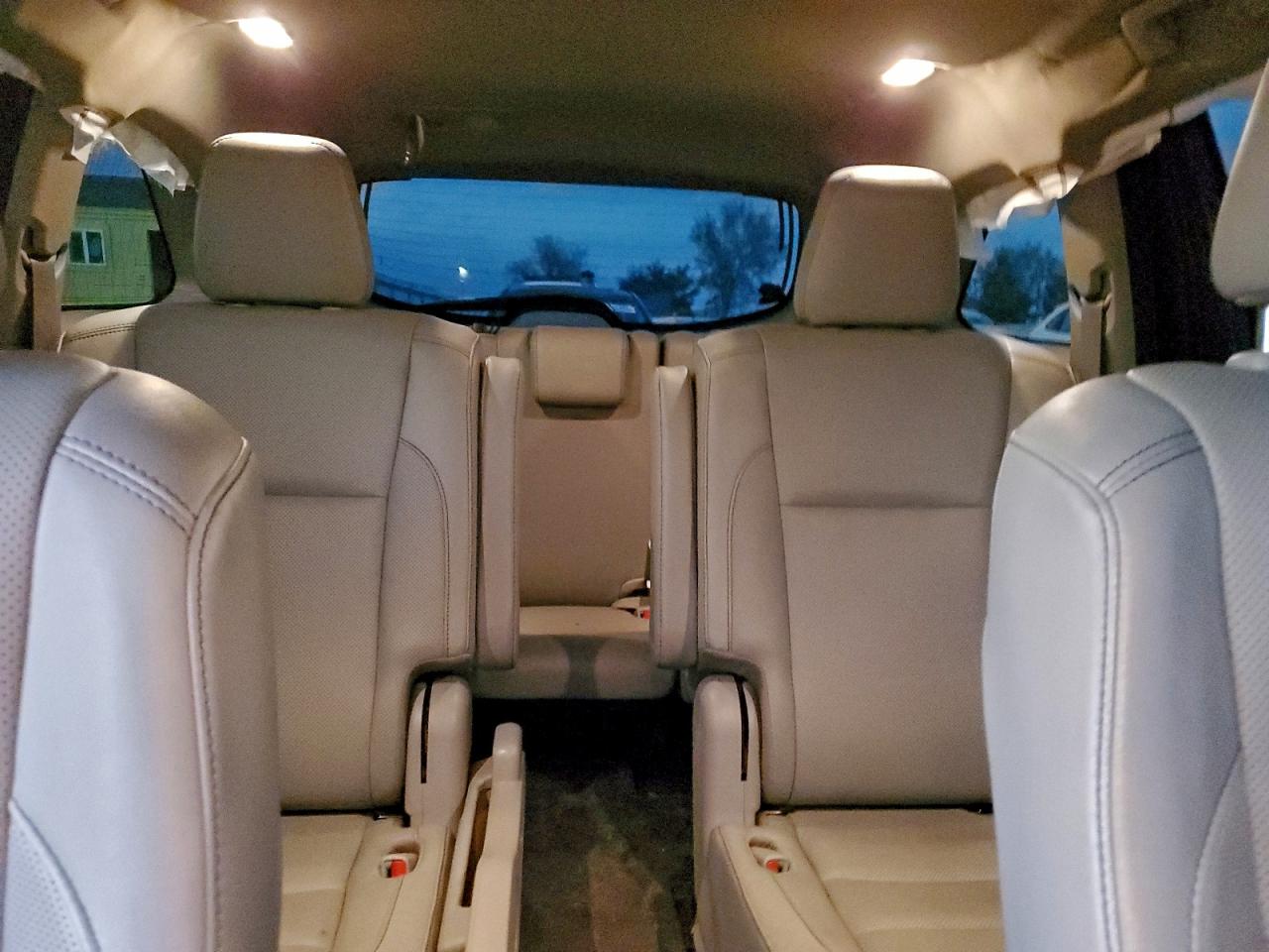 2018 TOYOTA HIGHLANDER LIMITED photo 19