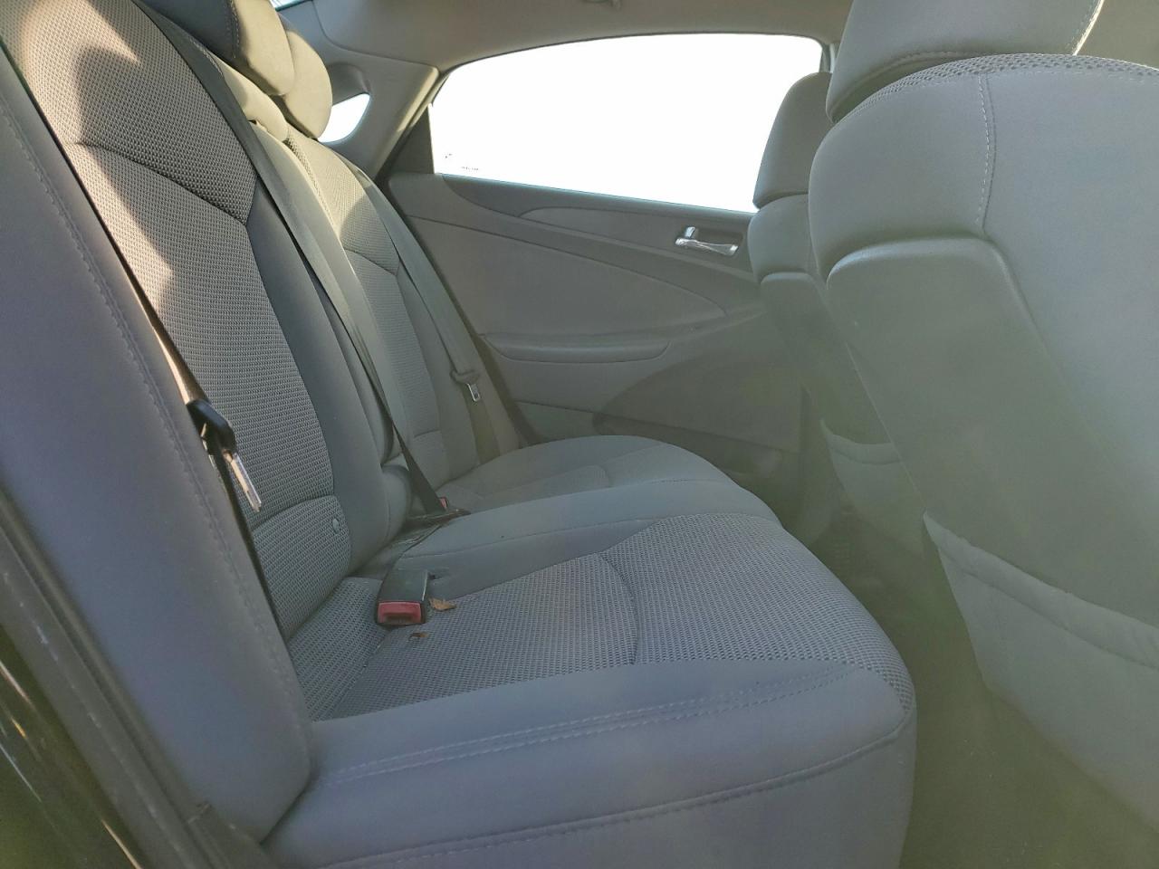 2013 HYUNDAI SONATA GLS photo 10