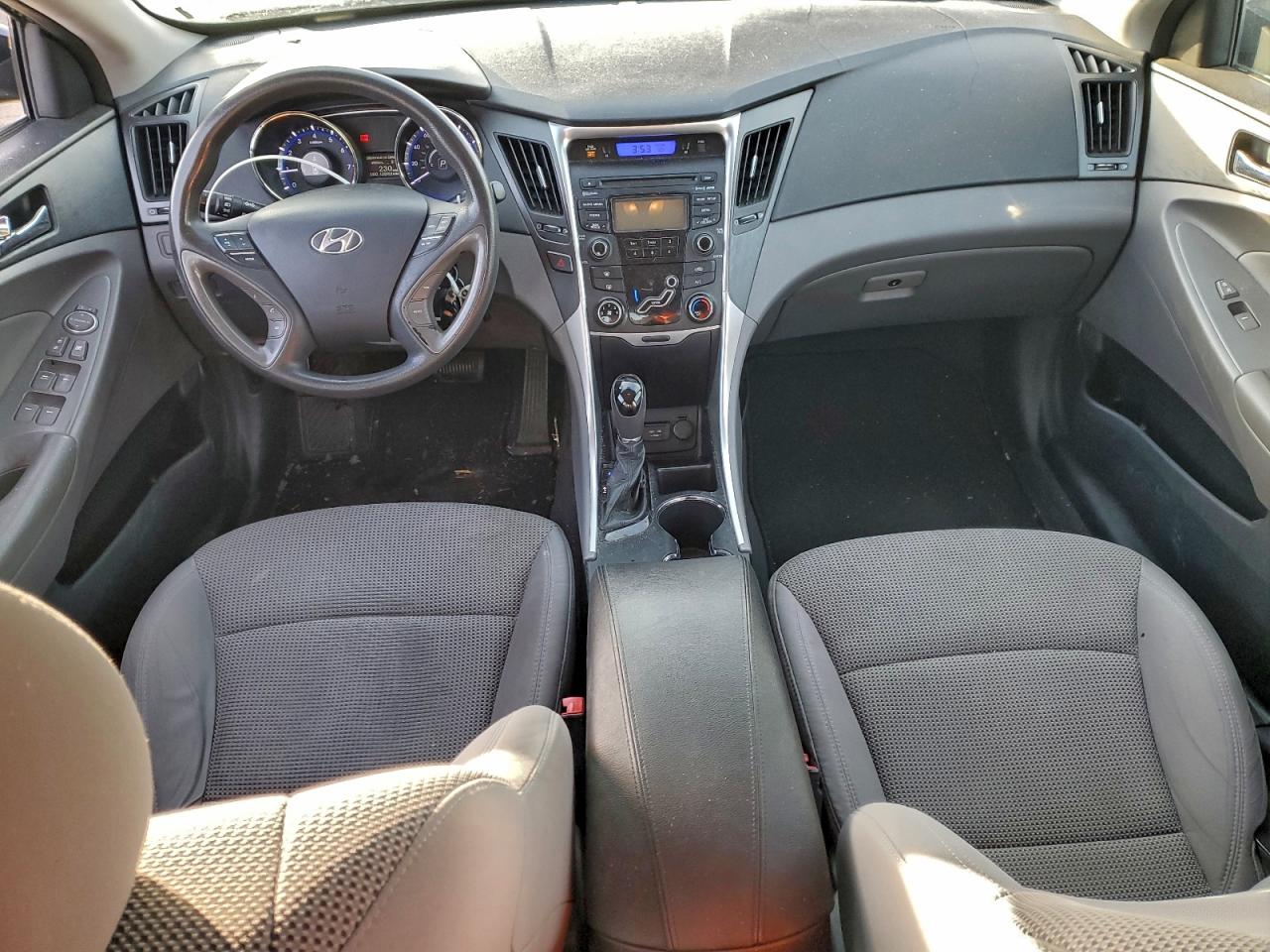 2013 HYUNDAI SONATA GLS photo 8