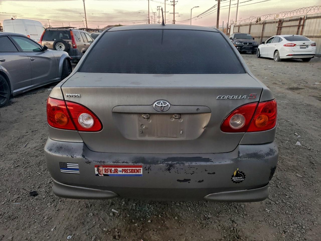2004 TOYOTA COROLLA CE photo 21