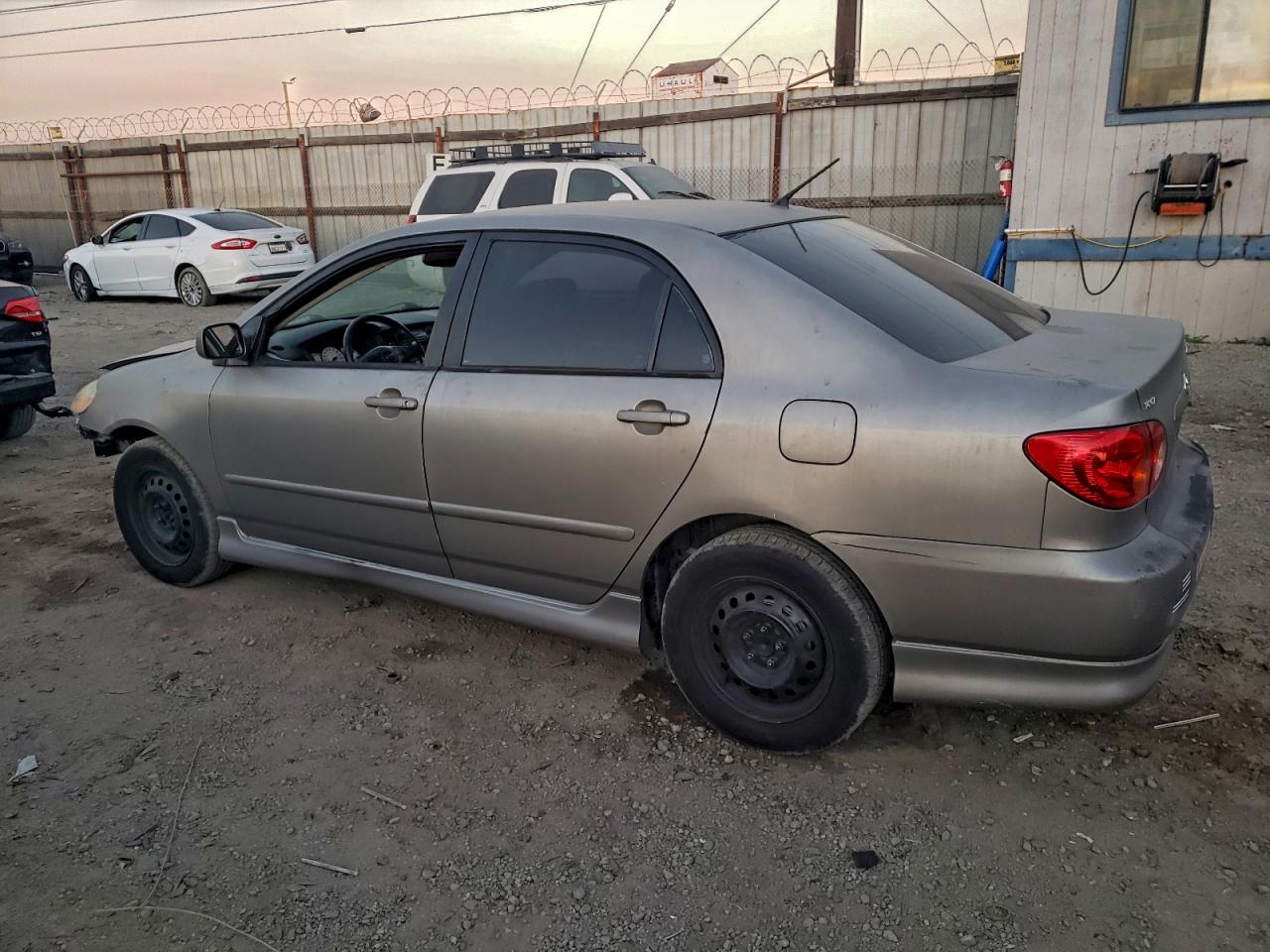 2004 TOYOTA COROLLA CE photo 5