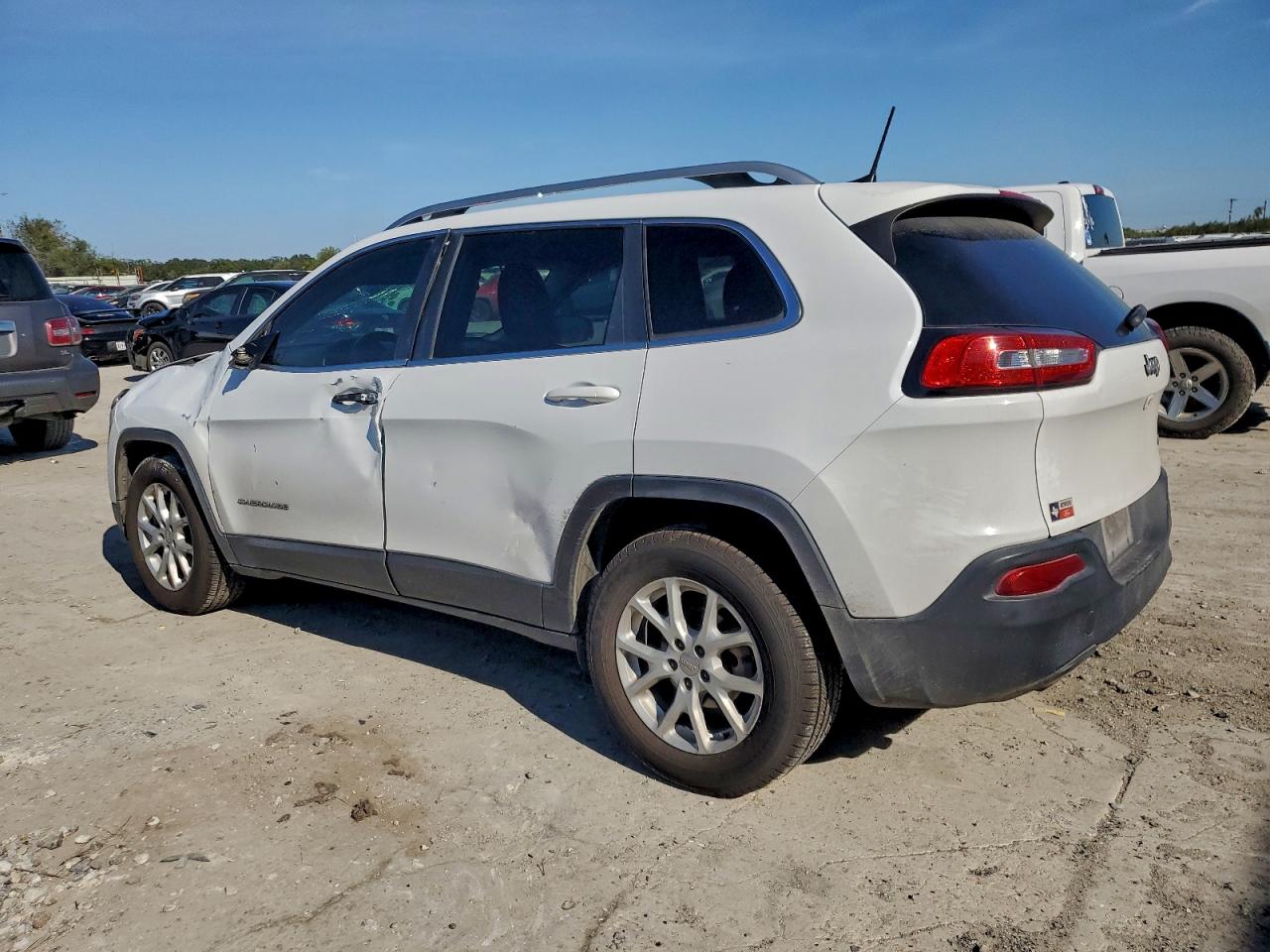 2018 JEEP CHEROKEE LATITUDE PLUS photo 4